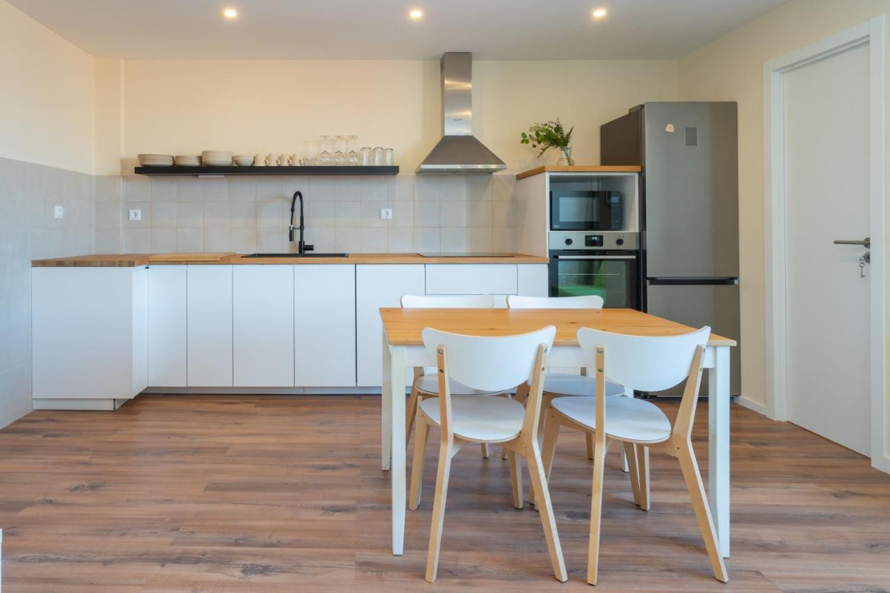 Host Wise - Fantastic Contemporary Flat W Balcony Leilighet Porto Eksteriør bilde