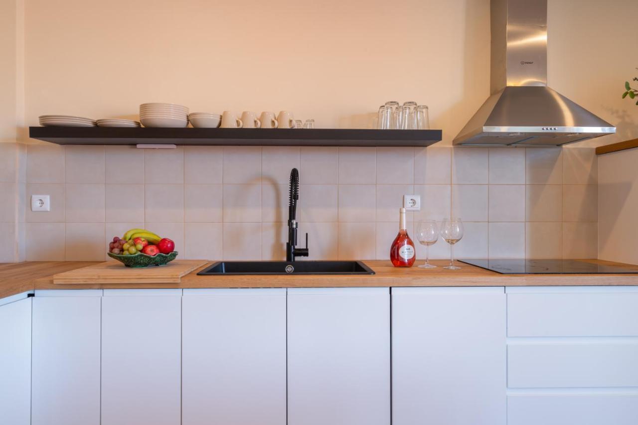 Host Wise - Fantastic Contemporary Flat W Balcony Leilighet Porto Eksteriør bilde